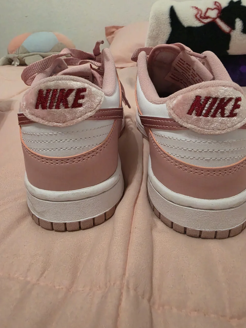 Nike classic low